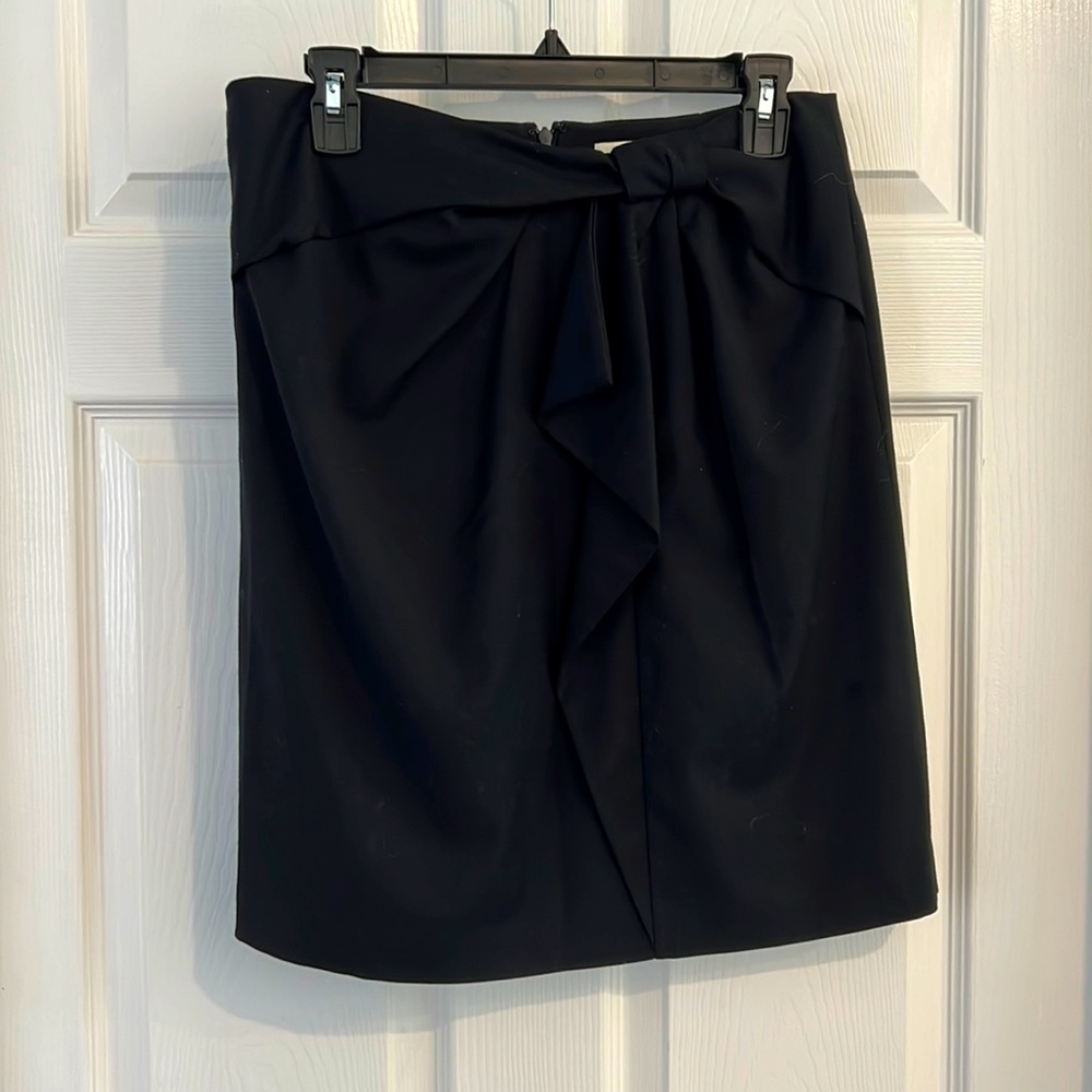 Banana Republic Elegant Black Pencil Skirt with Tie